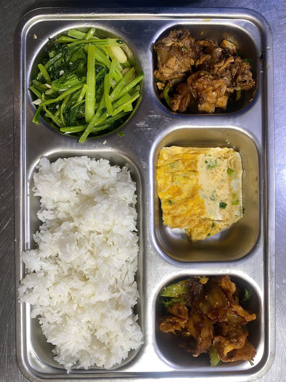 suất ăn công nghiệp cho công trường